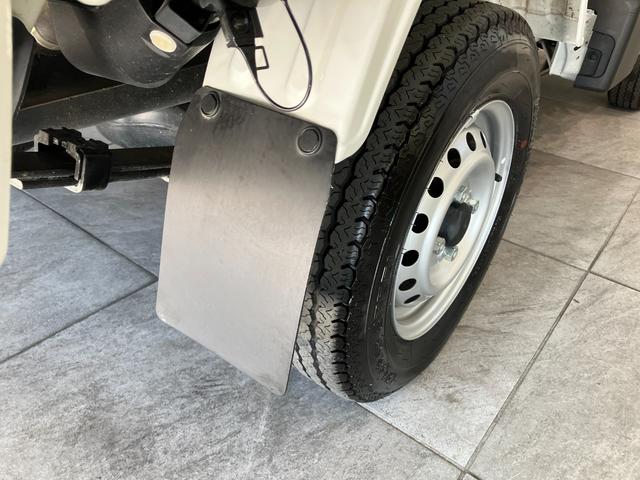 ハイゼットトラック スタンダード 4WD CVT車 CDステレオ 衝突被害軽減ブレーキ コーナーセンサー パートタイム4WD CDステレオ マニュアルエアコン マニュアルレベリング オートライト(32枚目)