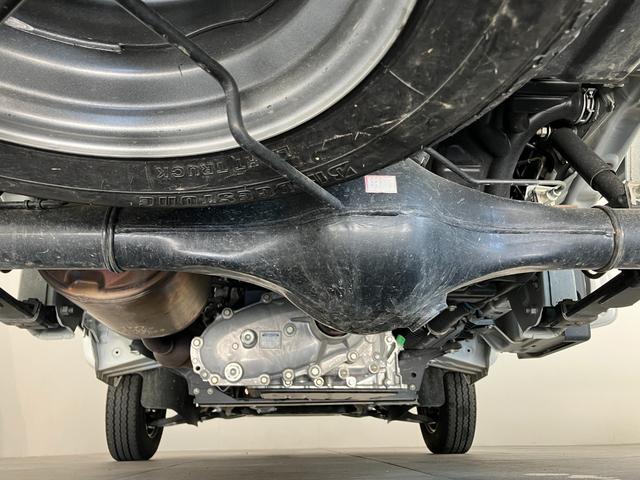 ハイゼットトラック スタンダード 4WD CVT車 CDステレオ 衝突被害軽減ブレーキ コーナーセンサー パートタイム4WD CDステレオ マニュアルエアコン マニュアルレベリング オートライト(64枚目)