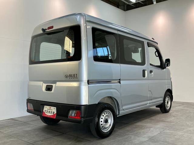 ハイゼットカーゴ スペシャルクリーン　４ＷＤ　ＣＶＴ車　コーナーセンサー　衝突被害軽減ブレーキ　スマアシ　コーナーセンサー　前席パワーウインドウ　ＡＭ／ＦＭステレオ　両側スライドドア　パートタイム４ＷＤ　オートライト　マニュアルレベリング（3枚目）