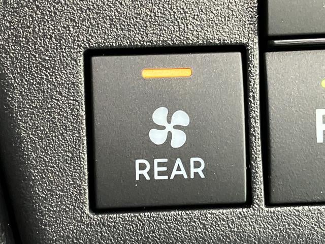 ハイゼットカーゴ スペシャルクリーン　４ＷＤ　ＣＶＴ車　コーナーセンサー　衝突被害軽減ブレーキ　スマアシ　コーナーセンサー　前席パワーウインドウ　ＡＭ／ＦＭステレオ　両側スライドドア　パートタイム４ＷＤ　オートライト　マニュアルレベリング（19枚目）