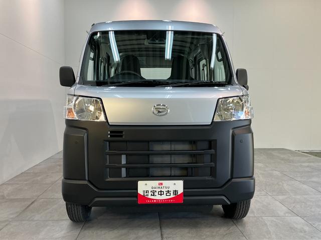 ハイゼットカーゴ スペシャルクリーン　４ＷＤ　ＣＶＴ車　コーナーセンサー　衝突被害軽減ブレーキ　スマアシ　コーナーセンサー　前席パワーウインドウ　ＡＭ／ＦＭステレオ　両側スライドドア　パートタイム４ＷＤ　オートライト　マニュアルレベリング（21枚目）