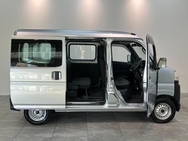 ハイゼットカーゴ スペシャルクリーン　４ＷＤ　ＣＶＴ車　コーナーセンサー　衝突被害軽減ブレーキ　スマアシ　コーナーセンサー　前席パワーウインドウ　ＡＭ／ＦＭステレオ　両側スライドドア　パートタイム４ＷＤ　オートライト　マニュアルレベリング（25枚目）