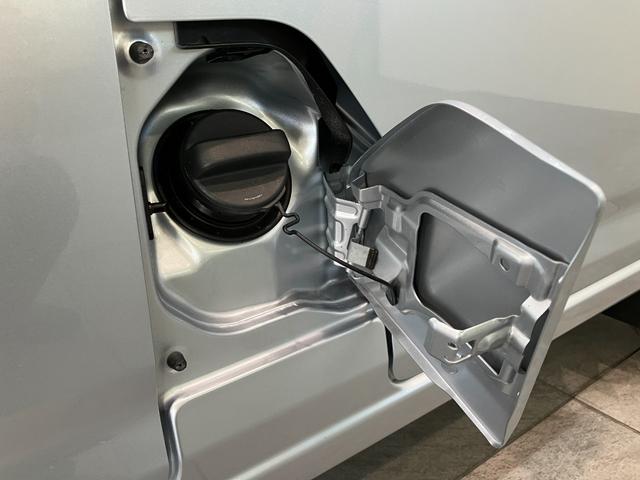 ハイゼットカーゴ スペシャルクリーン　４ＷＤ　ＣＶＴ車　コーナーセンサー　衝突被害軽減ブレーキ　スマアシ　コーナーセンサー　前席パワーウインドウ　ＡＭ／ＦＭステレオ　両側スライドドア　パートタイム４ＷＤ　オートライト　マニュアルレベリング（29枚目）