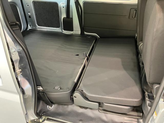 ハイゼットカーゴ スペシャルクリーン　４ＷＤ　ＣＶＴ車　コーナーセンサー　衝突被害軽減ブレーキ　スマアシ　コーナーセンサー　前席パワーウインドウ　ＡＭ／ＦＭステレオ　両側スライドドア　パートタイム４ＷＤ　オートライト　マニュアルレベリング（40枚目）