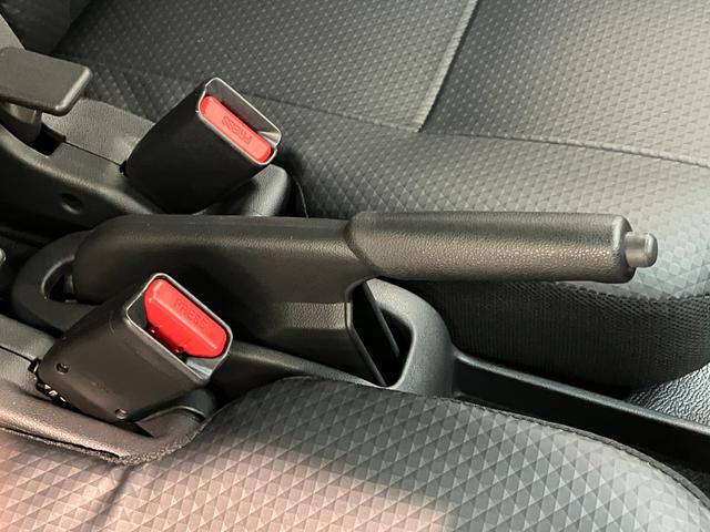 ハイゼットカーゴ スペシャルクリーン　４ＷＤ　ＣＶＴ車　コーナーセンサー　衝突被害軽減ブレーキ　スマアシ　コーナーセンサー　前席パワーウインドウ　ＡＭ／ＦＭステレオ　両側スライドドア　パートタイム４ＷＤ　オートライト　マニュアルレベリング（42枚目）