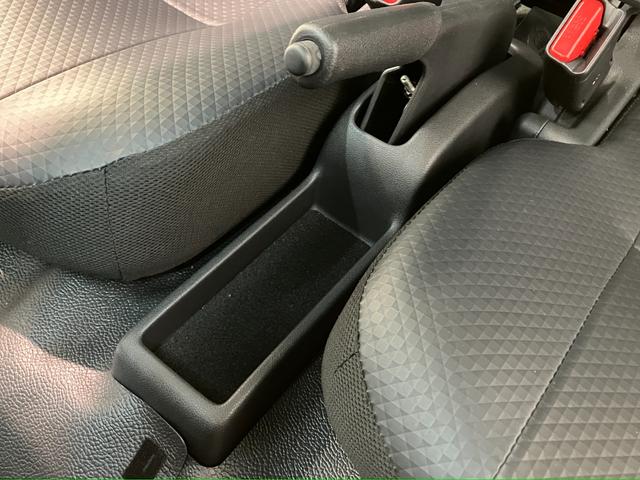 ハイゼットカーゴ スペシャルクリーン　４ＷＤ　ＣＶＴ車　コーナーセンサー　衝突被害軽減ブレーキ　スマアシ　コーナーセンサー　前席パワーウインドウ　ＡＭ／ＦＭステレオ　両側スライドドア　パートタイム４ＷＤ　オートライト　マニュアルレベリング（53枚目）