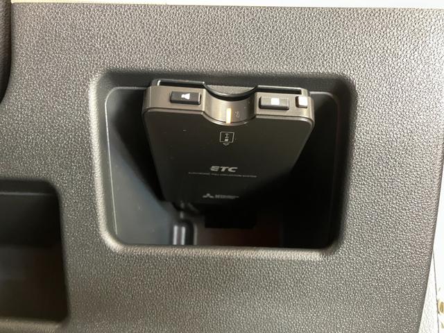 ムーヴキャンバス ＧブラックアクセントＶＳ　ＳＡ３　８型フルセグナビ　Ｐカメラ　衝突被害軽減ブレーキ　８型フルセグナビ　Ｂｌｕｅｔｏｏｔｈ　ＵＳＢ　ＤＶＤ　パノラマカメラ　前後ドラレコ　ＥＴＣ　両側電動スライドドア　前席シートヒーター　ＬＥＤ　オートエアコン　タイヤ４本新品交換済（64枚目）