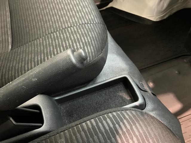 ハイゼットカーゴ DX 4WD フルセグナビ ドラレコ キーレス LED 衝突被害軽減ブレーキ スマアシ コーナーセンサー キーレス 前席パワーウインドウ フルセグナビ ドラレコ ETC DVD再生 Bluetooth USB LED オートライト パートタイム4WD(57枚目)