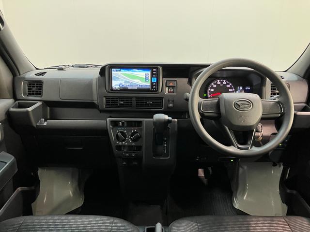 ハイゼットカーゴ ＤＸ　４ＷＤ　フルセグナビ　ドラレコ　ＥＴＣ　キーレス　衝突被害軽減ブレーキ　スマアシ　コーナーセンサー　キーレス　前席パワーウインドウ　フルセグナビ　ドラレコ　ＥＴＣ　ＤＶＤ再生　Ｂｌｕｅｔｏｏｔｈ　ＵＳＢ　ＬＥＤ　オートライト　パートタイム４ＷＤ（2枚目）