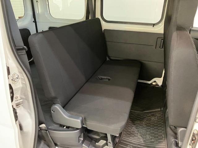 ハイゼットカーゴ ＤＸ　４ＷＤ　フルセグナビ　ドラレコ　ＥＴＣ　キーレス　衝突被害軽減ブレーキ　スマアシ　コーナーセンサー　キーレス　前席パワーウインドウ　フルセグナビ　ドラレコ　ＥＴＣ　ＤＶＤ再生　Ｂｌｕｅｔｏｏｔｈ　ＵＳＢ　ＬＥＤ　オートライト　パートタイム４ＷＤ（38枚目）