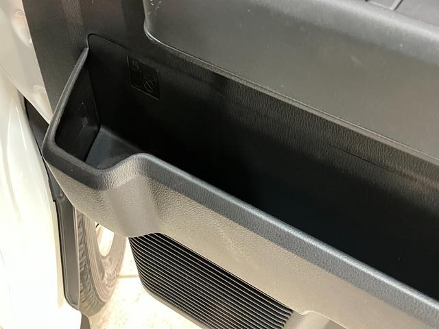 ハイゼットカーゴ ＤＸ　４ＷＤ　フルセグナビ　ドラレコ　ＥＴＣ　キーレス　衝突被害軽減ブレーキ　スマアシ　コーナーセンサー　キーレス　前席パワーウインドウ　フルセグナビ　ドラレコ　ＥＴＣ　ＤＶＤ再生　Ｂｌｕｅｔｏｏｔｈ　ＵＳＢ　ＬＥＤ　オートライト　パートタイム４ＷＤ（65枚目）