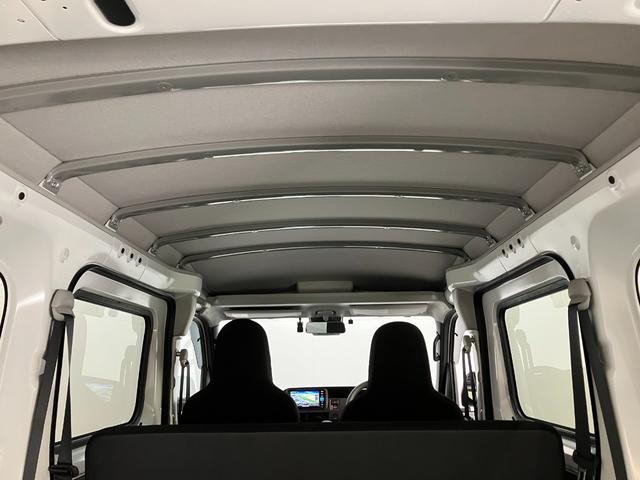 ハイゼットカーゴ ＤＸ　４ＷＤ　フルセグナビ　ドラレコ　ＥＴＣ　キーレス　衝突被害軽減ブレーキ　スマアシ　コーナーセンサー　キーレス　前席パワーウインドウ　フルセグナビ　ドラレコ　ＥＴＣ　ＤＶＤ再生　Ｂｌｕｅｔｏｏｔｈ　ＵＳＢ　ＬＥＤ　オートライト　パートタイム４ＷＤ（66枚目）