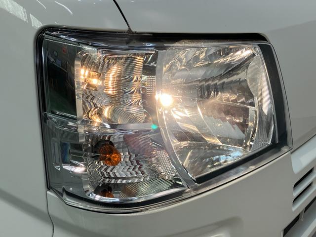 ハイゼットカーゴ ＤＸ　４ＷＤ　ＣＶＴ車　キーレス　前席パワーウインドウ　衝突被害軽減ブレーキ　スマアシ　コーナーセンサー　ＣＤステレオ　ドラレコ　オートライト　キーレス　前席パワーウインドウ　両側スライドドア　パートタイム４ＷＤ（12枚目）