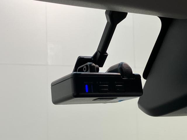 ハイゼットカーゴ ＤＸ　４ＷＤ　ＣＶＴ車　キーレス　前席パワーウインドウ　衝突被害軽減ブレーキ　スマアシ　コーナーセンサー　ＣＤステレオ　ドラレコ　オートライト　キーレス　前席パワーウインドウ　両側スライドドア　パートタイム４ＷＤ（16枚目）