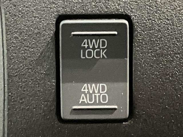 ハイゼットカーゴ ＤＸ　４ＷＤ　ＣＶＴ車　キーレス　前席パワーウインドウ　衝突被害軽減ブレーキ　スマアシ　コーナーセンサー　ＣＤステレオ　ドラレコ　オートライト　キーレス　前席パワーウインドウ　両側スライドドア　パートタイム４ＷＤ（18枚目）