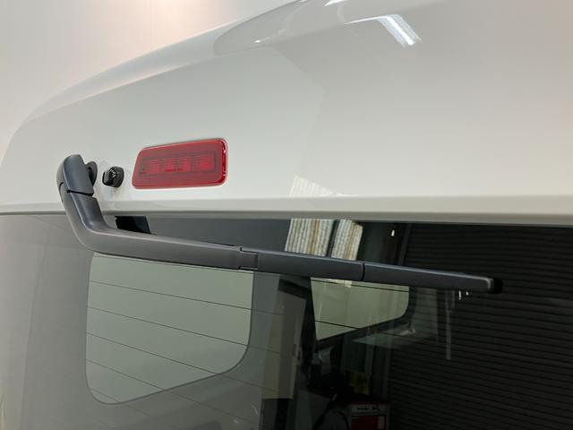 ハイゼットカーゴ ＤＸ　４ＷＤ　ＣＶＴ車　キーレス　前席パワーウインドウ　衝突被害軽減ブレーキ　スマアシ　コーナーセンサー　ＣＤステレオ　ドラレコ　オートライト　キーレス　前席パワーウインドウ　両側スライドドア　パートタイム４ＷＤ（30枚目）