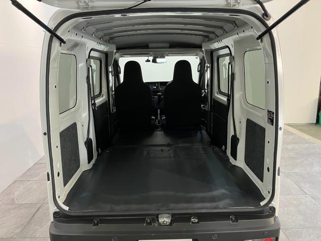 ハイゼットカーゴ ＤＸ　４ＷＤ　ＣＶＴ車　キーレス　前席パワーウインドウ　衝突被害軽減ブレーキ　スマアシ　コーナーセンサー　ＣＤステレオ　ドラレコ　オートライト　キーレス　前席パワーウインドウ　両側スライドドア　パートタイム４ＷＤ（39枚目）