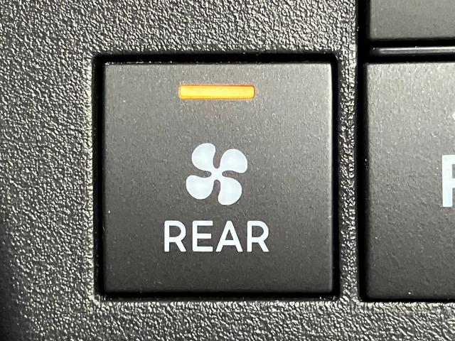 ハイゼットカーゴ ＤＸ　４ＷＤ　ＣＶＴ車　キーレス　前席パワーウインドウ　衝突被害軽減ブレーキ　スマアシ　コーナーセンサー　ＣＤステレオ　ドラレコ　オートライト　キーレス　前席パワーウインドウ　両側スライドドア　パートタイム４ＷＤ（41枚目）