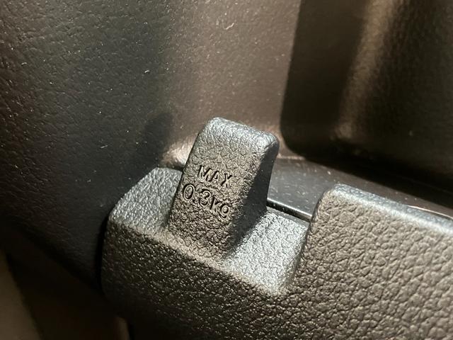 ハイゼットカーゴ ＤＸ　４ＷＤ　ＣＶＴ車　キーレス　前席パワーウインドウ　衝突被害軽減ブレーキ　スマアシ　コーナーセンサー　ＣＤステレオ　ドラレコ　オートライト　キーレス　前席パワーウインドウ　両側スライドドア　パートタイム４ＷＤ（51枚目）