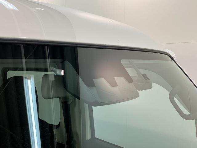 ハイゼットカーゴ ＤＸ　４ＷＤ　コーナーセンサー　ドラレコ　キーレス　衝突被害軽減ブレーキ　スマアシ　コーナーセンサー　キーレス　前席パワーウインドウ　ＡＭ／ＦＭステレオ　ドラレコ　両側スライドドア　オートライト　マニュアルレベリング　パートタイム４ＷＤ（11枚目）