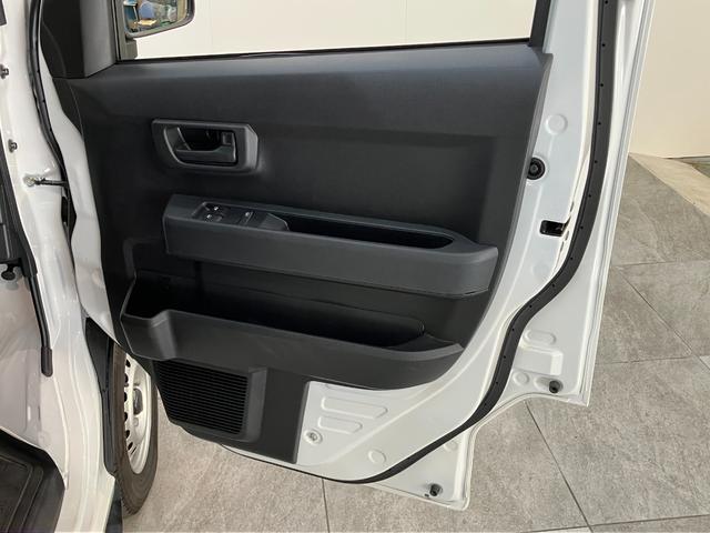 ハイゼットカーゴ ＤＸ　４ＷＤ　コーナーセンサー　ドラレコ　キーレス　衝突被害軽減ブレーキ　スマアシ　コーナーセンサー　キーレス　前席パワーウインドウ　ＡＭ／ＦＭステレオ　ドラレコ　両側スライドドア　オートライト　マニュアルレベリング　パートタイム４ＷＤ（28枚目）