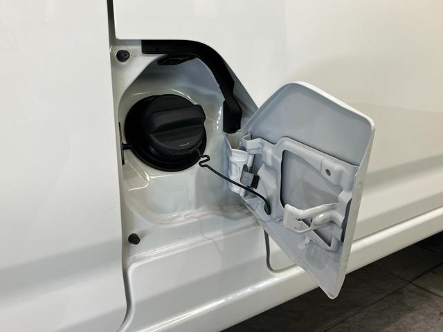 ハイゼットカーゴ ＤＸ　４ＷＤ　コーナーセンサー　ドラレコ　キーレス　衝突被害軽減ブレーキ　スマアシ　コーナーセンサー　キーレス　前席パワーウインドウ　ＡＭ／ＦＭステレオ　ドラレコ　両側スライドドア　オートライト　マニュアルレベリング　パートタイム４ＷＤ（29枚目）