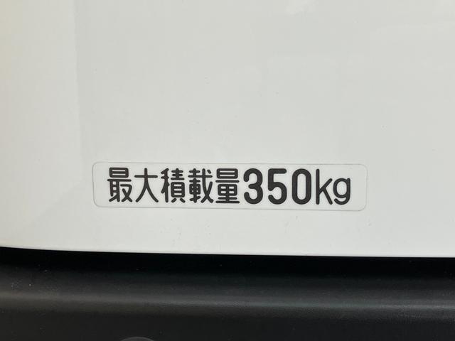 ハイゼットカーゴ ＤＸ　４ＷＤ　コーナーセンサー　ドラレコ　キーレス　衝突被害軽減ブレーキ　スマアシ　コーナーセンサー　キーレス　前席パワーウインドウ　ＡＭ／ＦＭステレオ　ドラレコ　両側スライドドア　オートライト　マニュアルレベリング　パートタイム４ＷＤ（31枚目）