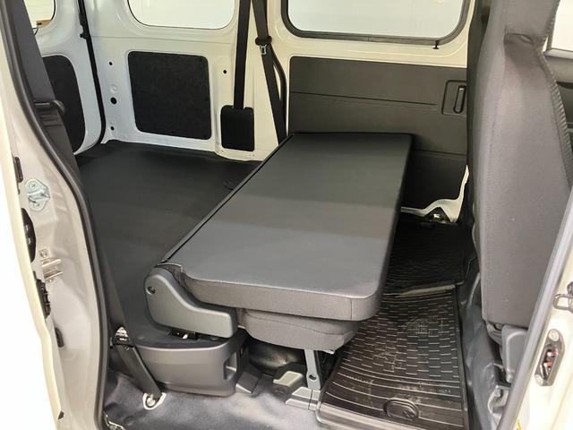 ハイゼットカーゴ ＤＸ　４ＷＤ　コーナーセンサー　ドラレコ　キーレス　衝突被害軽減ブレーキ　スマアシ　コーナーセンサー　キーレス　前席パワーウインドウ　ＡＭ／ＦＭステレオ　ドラレコ　両側スライドドア　オートライト　マニュアルレベリング　パートタイム４ＷＤ（35枚目）