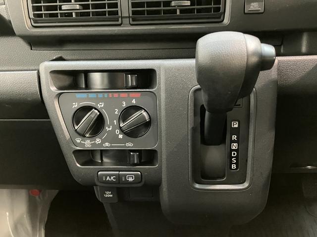 ハイゼットカーゴ ＤＸ　４ＷＤ　コーナーセンサー　ドラレコ　キーレス　衝突被害軽減ブレーキ　スマアシ　コーナーセンサー　キーレス　前席パワーウインドウ　ＡＭ／ＦＭステレオ　ドラレコ　両側スライドドア　オートライト　マニュアルレベリング　パートタイム４ＷＤ（45枚目）