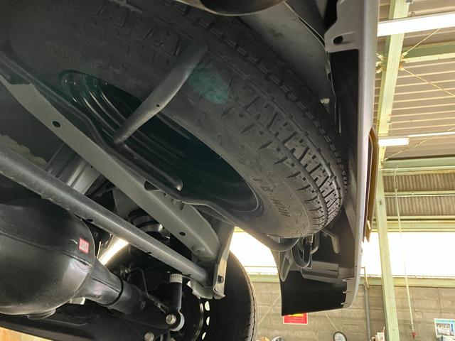 ハイゼットカーゴ ＤＸ　４ＷＤ　コーナーセンサー　ドラレコ　キーレス　衝突被害軽減ブレーキ　スマアシ　コーナーセンサー　キーレス　前席パワーウインドウ　ＡＭ／ＦＭステレオ　ドラレコ　両側スライドドア　オートライト　マニュアルレベリング　パートタイム４ＷＤ（59枚目）