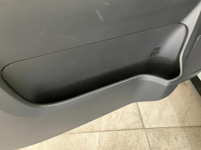 タフト Ｇ　９型ディスプレイオーディオ　レーダクルーズコントロール　衝突被害軽減ブレーキ　コーナーセンサー　９型ディスプレイオーディオ　フルセグ　バックカメラ　Ｂｌｕｅｔｏｏｔｈ　ＵＳＢ　前席シートヒーター　ＬＥＤ　オートライト　レーダークルコン　オートエアコン（68枚目）