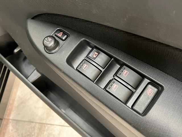 ムーヴ カスタムXリミテッド SA ワンセグナビ バックカメラ 衝突被害軽減ブレーキ スマアシ ワンセグナビ バックカメラ ETC USB LEDヘッドライト オートライト オートエアコン スマートキー 電動格納式ミラー エコアイドル(44枚目)