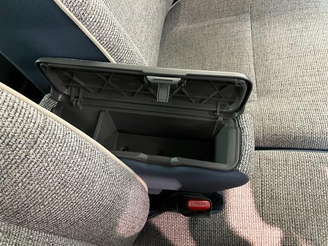 ムーヴキャンバス ストライプスG 4WD ディスプレイオーディオ 駐車支援機能 衝突被害軽減ブレーキ 9型ディスプレイオーディオ フルセグ パノラマカメラ Bluetooth USB 前後ドラレコ 両側電動スライドドア LED オートライト パーキングアシスト 前席シートヒーター(69枚目)