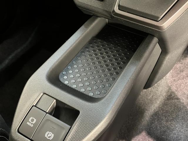 タフト Ｇターボダーククロムベンチャー　届出済未使用車　９型ＤＡ　衝突被害軽減ブレーキ　コーナーセンサー　９型ディスプレイオーディオ　フルセグ　バックカメラ　Ｂｌｕｅｔｏｏｔｈ　ＵＳＢ　前席シートヒーター　電動パーキング　ＬＥＤ　レーダークルーズコントロール（61枚目）