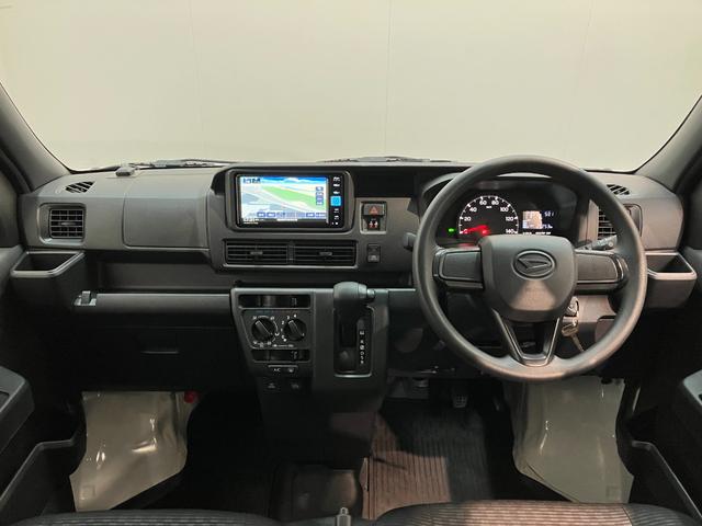 ハイゼットカーゴ ＤＸ　４ＷＤ　ＣＶＴ車　フルセグナビ　ドラレコ　車検整備付　衝突被害軽減ブレーキ　スマアシ　コーナーセンサー　キーレス　前席パワーウインドウ　フルセグナビ　ドラレコ　ＥＴＣ　ＤＶＤ再生　Ｂｌｕｅｔｏｏｔｈ　ＬＥＤ　オートライト　パートタイム４ＷＤ（2枚目）