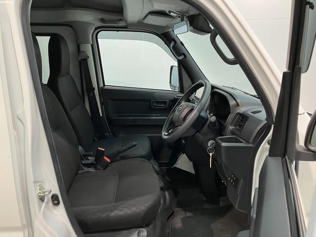 ハイゼットカーゴ ＤＸ　４ＷＤ　ＣＶＴ車　フルセグナビ　ドラレコ　車検整備付　衝突被害軽減ブレーキ　スマアシ　コーナーセンサー　キーレス　前席パワーウインドウ　フルセグナビ　ドラレコ　ＥＴＣ　ＤＶＤ再生　Ｂｌｕｅｔｏｏｔｈ　ＬＥＤ　オートライト　パートタイム４ＷＤ（5枚目）