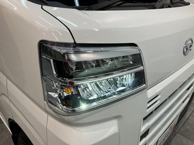 ハイゼットカーゴ ＤＸ　４ＷＤ　ＣＶＴ車　フルセグナビ　ドラレコ　車検整備付　衝突被害軽減ブレーキ　スマアシ　コーナーセンサー　キーレス　前席パワーウインドウ　フルセグナビ　ドラレコ　ＥＴＣ　ＤＶＤ再生　Ｂｌｕｅｔｏｏｔｈ　ＬＥＤ　オートライト　パートタイム４ＷＤ（11枚目）