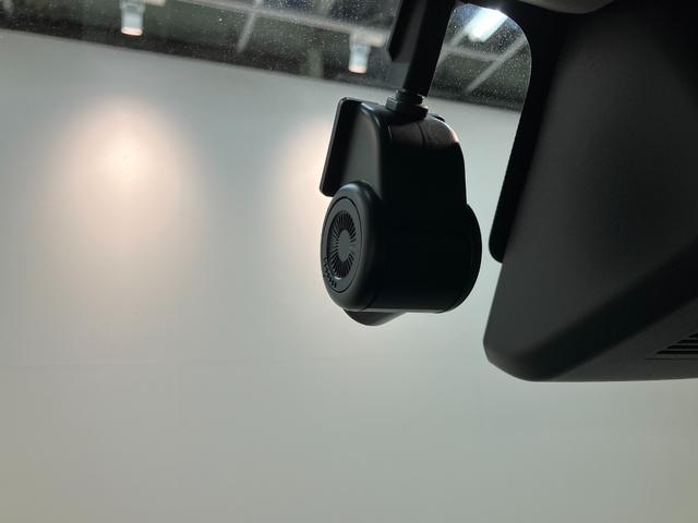 ハイゼットカーゴ ＤＸ　４ＷＤ　ＣＶＴ車　フルセグナビ　ドラレコ　車検整備付　衝突被害軽減ブレーキ　スマアシ　コーナーセンサー　キーレス　前席パワーウインドウ　フルセグナビ　ドラレコ　ＥＴＣ　ＤＶＤ再生　Ｂｌｕｅｔｏｏｔｈ　ＬＥＤ　オートライト　パートタイム４ＷＤ（16枚目）