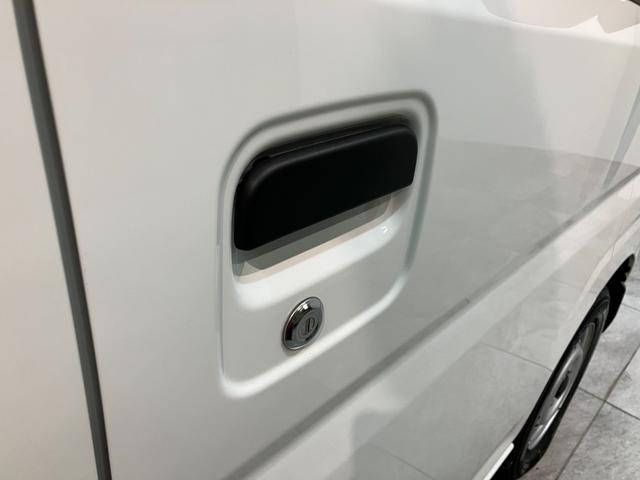 ハイゼットカーゴ ＤＸ　４ＷＤ　ＣＶＴ車　フルセグナビ　ドラレコ　車検整備付　衝突被害軽減ブレーキ　スマアシ　コーナーセンサー　キーレス　前席パワーウインドウ　フルセグナビ　ドラレコ　ＥＴＣ　ＤＶＤ再生　Ｂｌｕｅｔｏｏｔｈ　ＬＥＤ　オートライト　パートタイム４ＷＤ（33枚目）