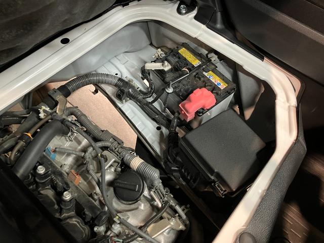 ハイゼットカーゴ ＤＸ　４ＷＤ　ＣＶＴ車　フルセグナビ　ドラレコ　車検整備付　衝突被害軽減ブレーキ　スマアシ　コーナーセンサー　キーレス　前席パワーウインドウ　フルセグナビ　ドラレコ　ＥＴＣ　ＤＶＤ再生　Ｂｌｕｅｔｏｏｔｈ　ＬＥＤ　オートライト　パートタイム４ＷＤ（57枚目）