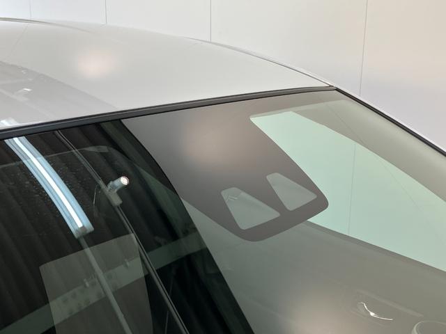 ミライース Ｘ　ＳＡ３　ＬＥＤ　キーレス　届出済未使用車　衝突被害軽減ブレーキ　スマアシ３　コーナーセンサー　バックカメラ（ナビ装着時用）　ＬＥＤヘッドライト　オートライト　電動格納式ミラー　キーレスエントリー　エコアイドル（12枚目）