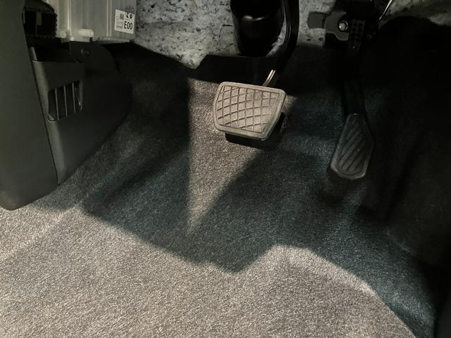 タント ファンクロス　９型ディスプレイオーディオ　届出済未使用車　衝突被害軽減ブレーキ　コーナーセンサー　９型ディスプレイオーディオ　フルセグ　Ｂｌｕｅｔｏｏｔｈ　ＵＳＢ　バックカメラ　両側電動スライドドア　前席シートヒーター　ＬＥＤ　スマートキー　エコアイドル（70枚目）