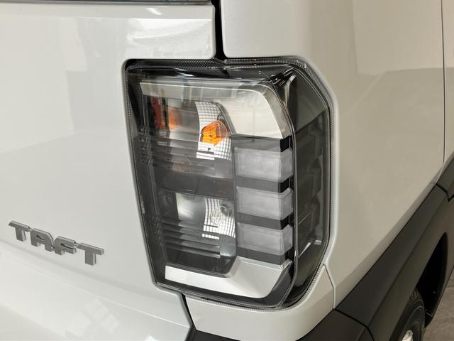 品質へのこだわり！専門のカークリーニング業者さんに依頼をして徹底的に内装・外装をキレイにしてもらっております。外装は磨きもしてもらっていますのでピカピカですね☆