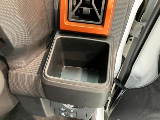 滋賀ダイハツでは、お客様にお気軽にご来店頂けるお店を目指しております！お客様にゆっくりとおくつろぎいただくためにカフェのような居心地の良さで皆様のご来店をお待ちしております。