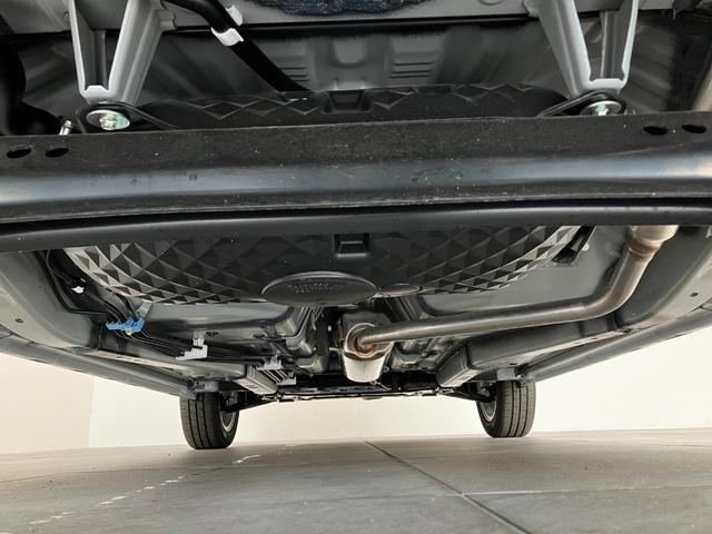 お客様にぴったりなおクルマをお選びいただけますように様々な展示車をご用意致しております！ダイハツの軽自動車だけではなく、他メーカー車やコンパクトカー・ミニバンなども数多く取り揃えております！