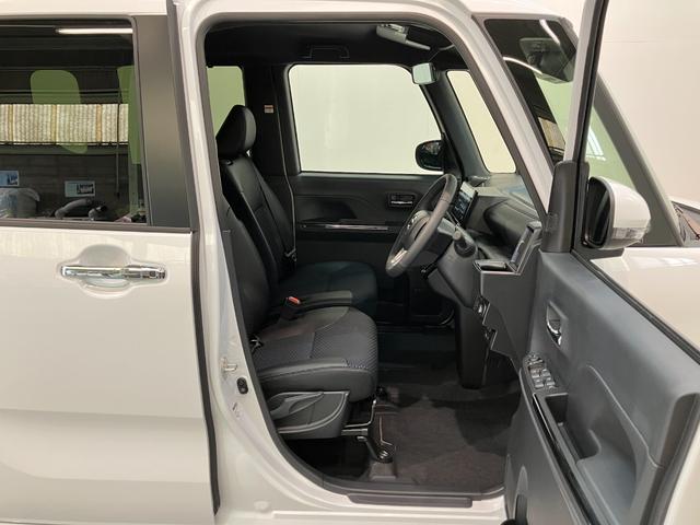 タント カスタムＲＳ　９型ディスプレイオーディオ　届出済未使用車　衝突被害軽減ブレーキ　コーナーセンサー　９型ディスプレイオーディオ　フルセグ　Ｂｌｕｅｔｏｏｔｈ　ＵＳＢ　バックカメラ　両側電動スライドドア　前席シートヒーター　ＬＥＤ　スマートキー　電動パーキング（5枚目）