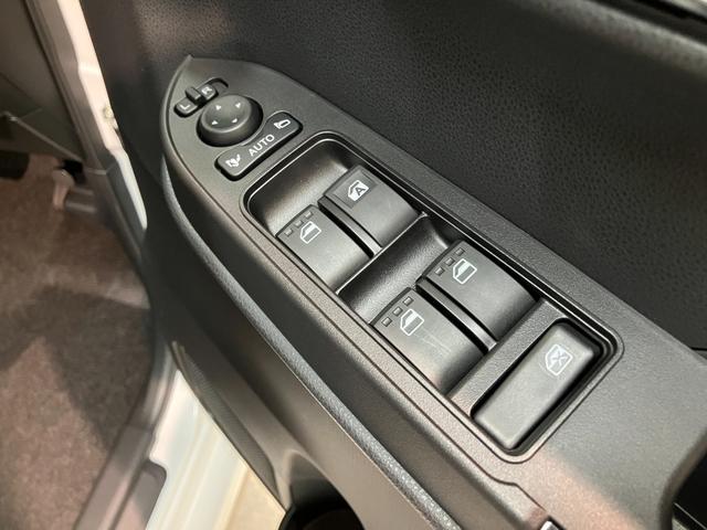 タント カスタムＲＳ　９型ディスプレイオーディオ　届出済未使用車　衝突被害軽減ブレーキ　コーナーセンサー　９型ディスプレイオーディオ　フルセグ　Ｂｌｕｅｔｏｏｔｈ　ＵＳＢ　バックカメラ　両側電動スライドドア　前席シートヒーター　ＬＥＤ　スマートキー　電動パーキング（47枚目）