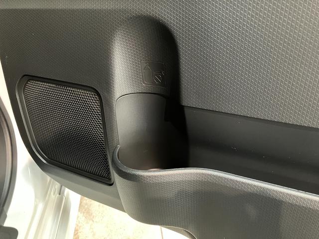 タント カスタムＲＳ　９型ディスプレイオーディオ　届出済未使用車　衝突被害軽減ブレーキ　コーナーセンサー　９型ディスプレイオーディオ　フルセグ　Ｂｌｕｅｔｏｏｔｈ　ＵＳＢ　バックカメラ　両側電動スライドドア　前席シートヒーター　ＬＥＤ　スマートキー　電動パーキング（68枚目）