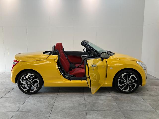 コペン ローブ ターボ CDステレオ シートヒーター LED 電動オープンルーフ CDステレオ USB シートヒーター LEDヘッドライト オートライト スマートキー オートエアコン エコアイドル エクスプレイ仕様アルミ(37枚目)