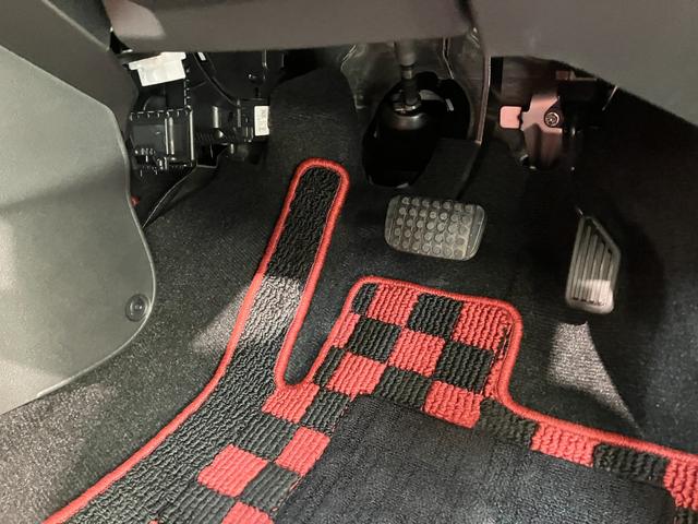 コペン ローブ ターボ CDステレオ シートヒーター LED 電動オープンルーフ CDステレオ USB シートヒーター LEDヘッドライト オートライト スマートキー オートエアコン エコアイドル エクスプレイ仕様アルミ(65枚目)